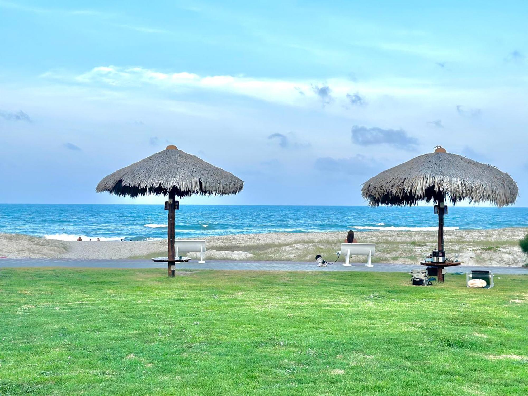 Beach Way Com Vista Mar Ao Lado Do Parque Акирас Экстерьер фото